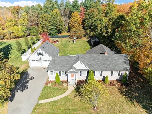 70 Salem St, North Andover, MA, 01845-3012 | Card Image