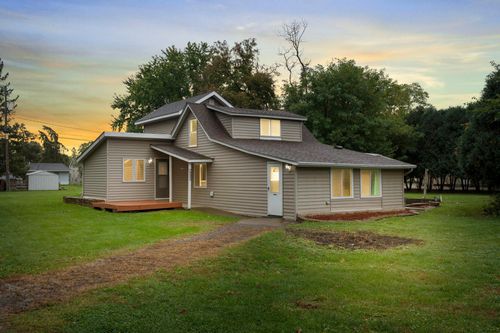 928 1st St, Saint Paul Park, MN, 55071-1805 | Card Image