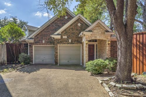 2630 Lakeforest Ct, Dallas, TX, 75214-3881 | Card Image