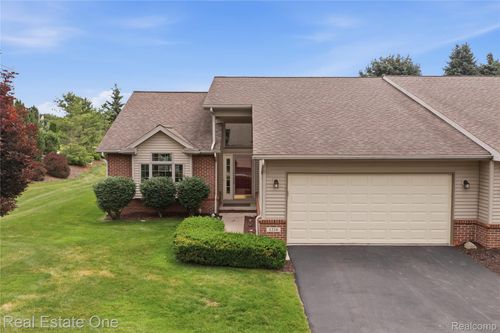 1214 Mountain Ash Dr, Brighton, MI, 48116-6787 | Card Image