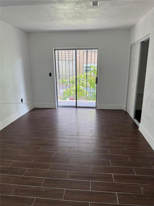 apt-204-6625 W 4th Ave, Hialeah, FL, 33012-6675 | Card Image