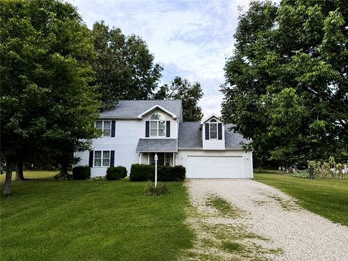 310 N Strasburg Street, Strasburg, IL, 62465 | Card Image
