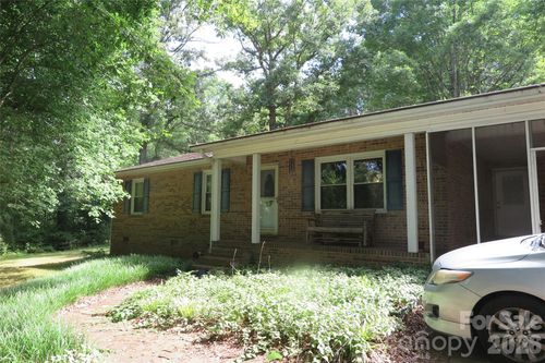 112 Glenn Oaks Dr, Lawndale, NC, 28090-9410 | Card Image