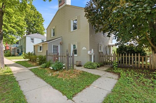 5594 Arrowwood Street, Greendale, WI, 53219 | Card Image