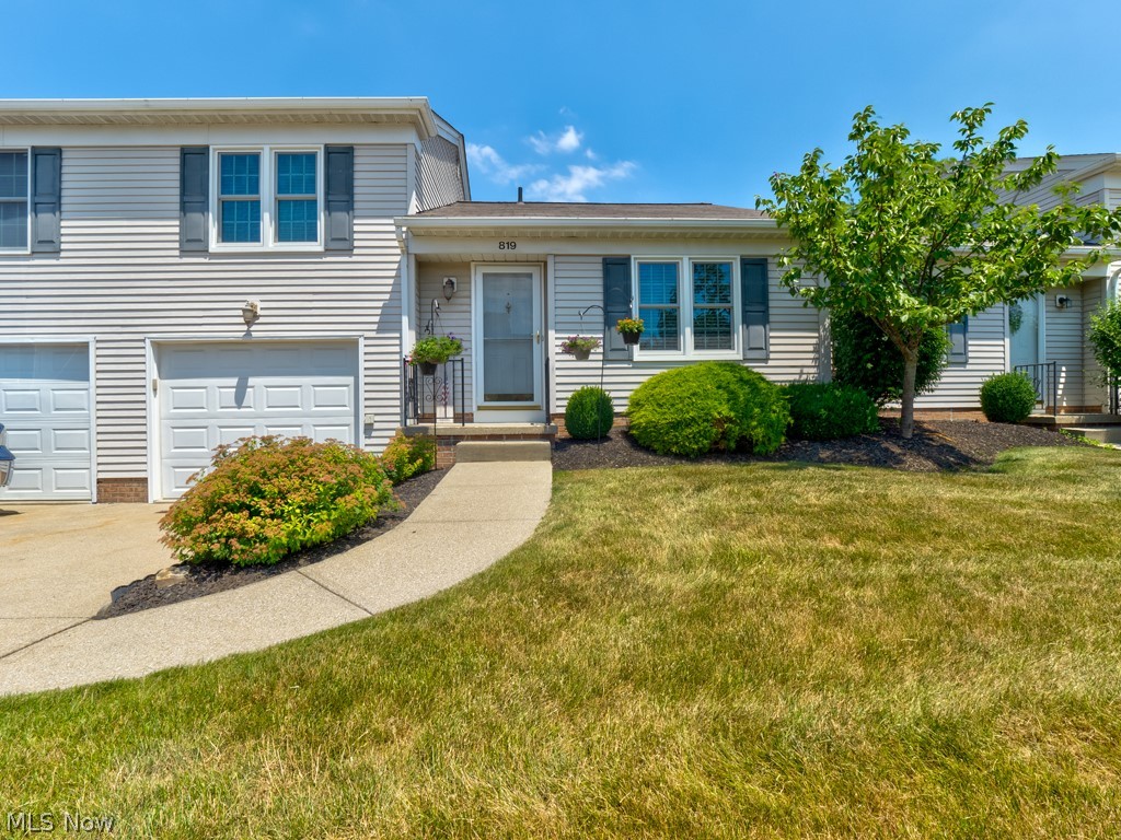 Amherst Ln, Brunswick, OH 44212