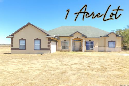 201 Cimarron Dr, Floresville, TX, 78114-4501 | Card Image