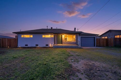 1984 16th St, Olivehurst, CA, 95961-4650 | Card Image