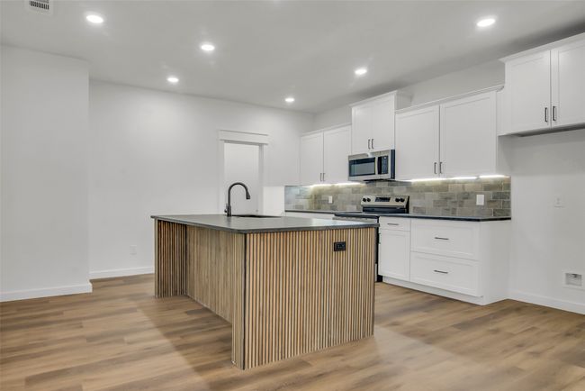 507 W Spruce St, House other with 3 bedrooms, 2 bathrooms and null parking in Whitewright TX | Image 9