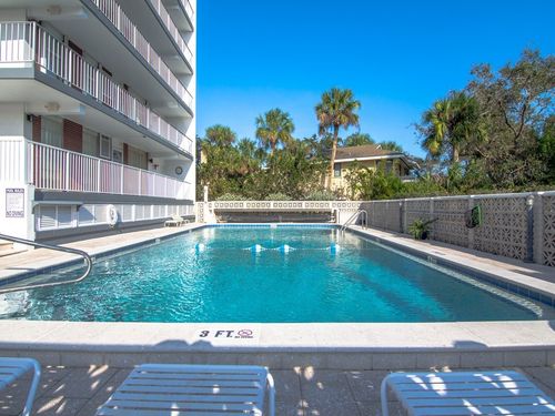 apt-408-935 E Causeway Blvd, Vero Beach, FL, 32963-2282 | Card Image