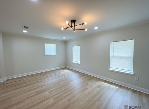 38511 Redmond Dr, Gonzales, LA, 70737-6345 | Card Image
