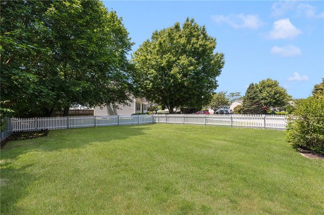 208 W View Rd, House other with 4 bedrooms, 3 bathrooms and 4 parking in Middletown RI | Image 43