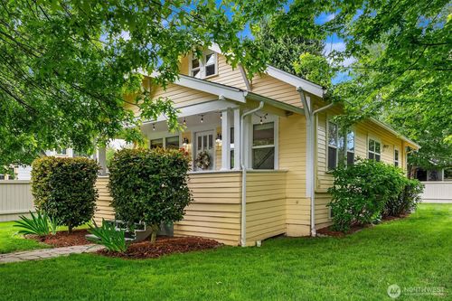 13039 56th Ave S, Tukwila, WA, 98178-4628 | Card Image