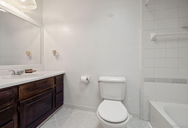 1837 Henbert Rd, House other with 4 bedrooms, 2 bathrooms and null parking in West Bloomfield MI | Image 17
