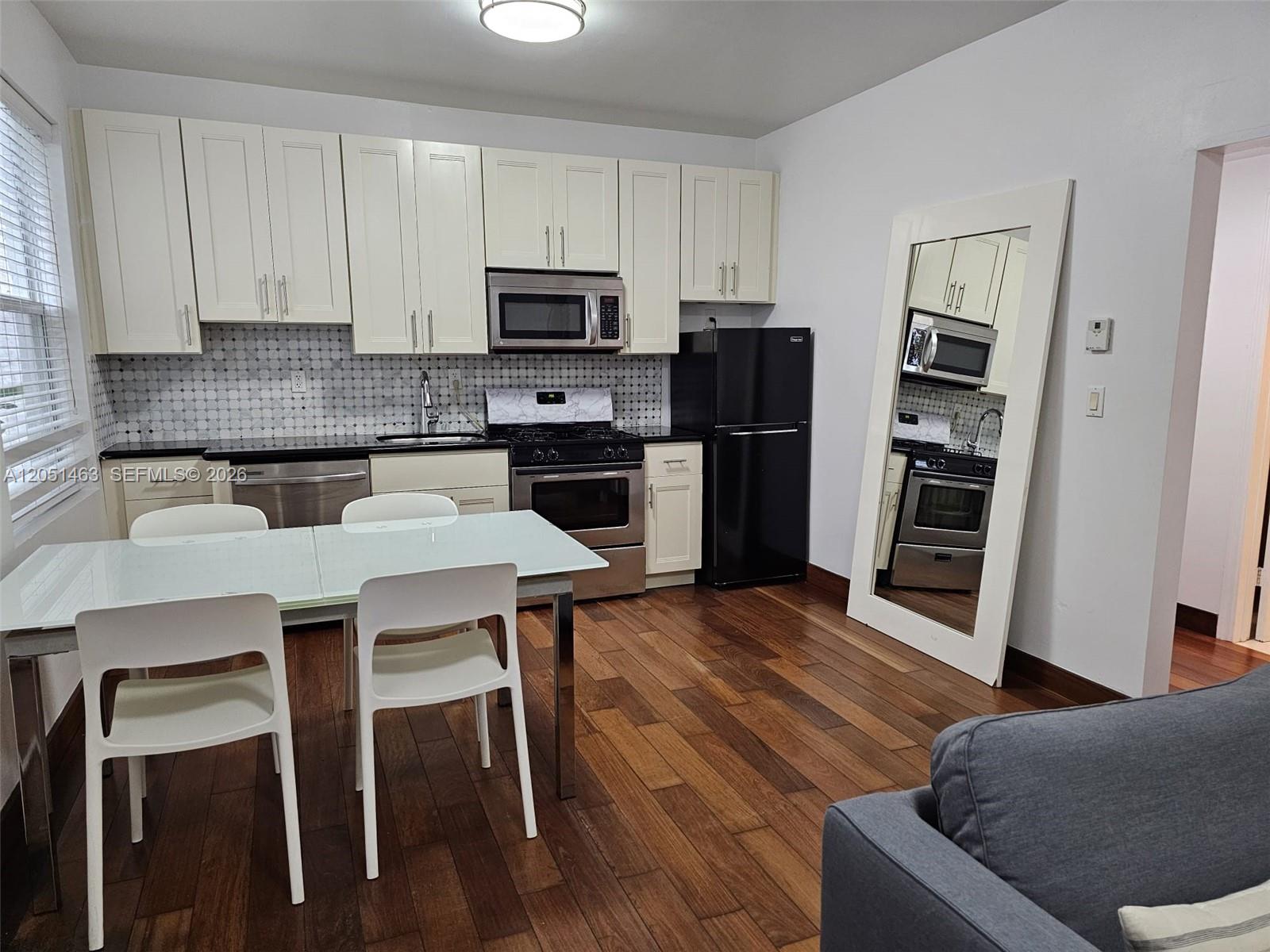 Residential Lease in Miami Beach 5