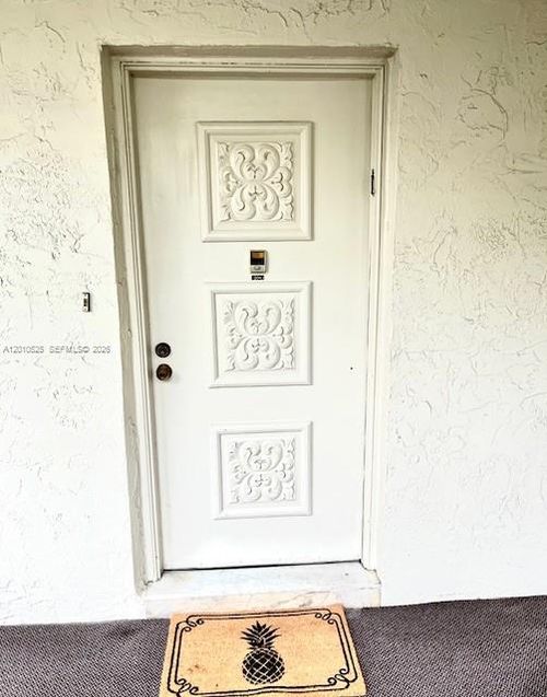 204c-3920 Inverrary Blvd, Lauderhill, FL, 33319-4302 | Card Image