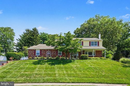 161 Andrew Dr, NEWTOWN, PA, 18940-2219 | Card Image
