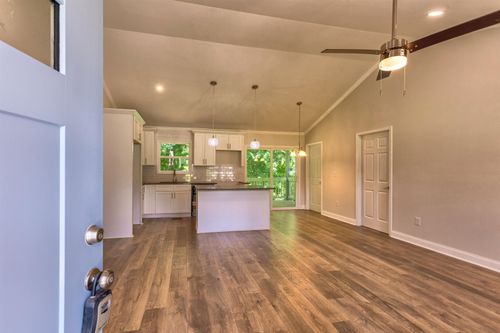 106 Bell St, Blacksburg, SC, 29702-1304 | Card Image