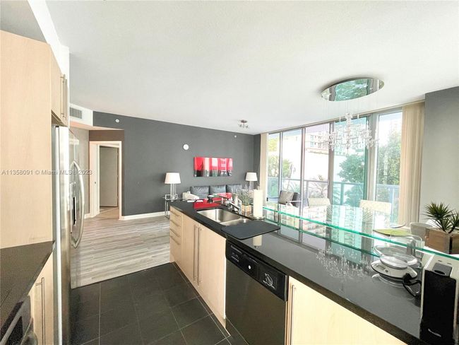 1006-S - 79 Sw 12 Th St, Condo with 2 bedrooms, 2 bathrooms and null parking in Miami FL | Image 6