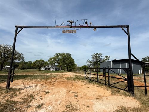 1556 County Road 4764, Boyd, TX, 76023-5203 | Card Image