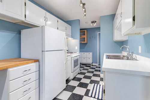 316-333 8th St Se, Minneapolis, MN, 55414-1255 | Card Image