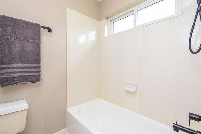 7111 Morrow Ct, House other with 5 bedrooms, 4 bathrooms and 3 parking in Sugar Land TX | Image 40