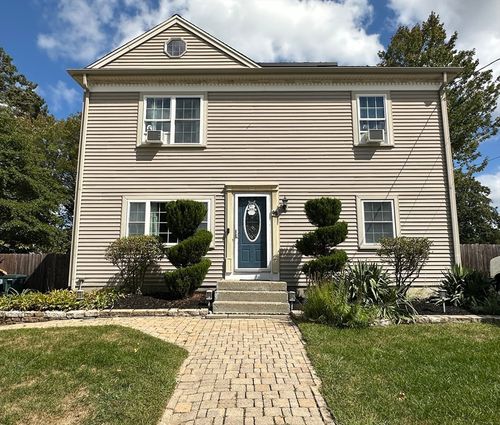 48 Olson St, Abington, MA, 02351-2330 | Card Image