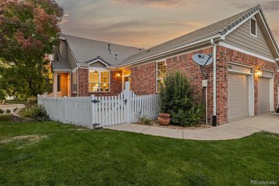 9805 Firestone Circle, Townhouse with 3 bedrooms, 2 bathrooms and 2 parking in Lone Tree CO | Image 2