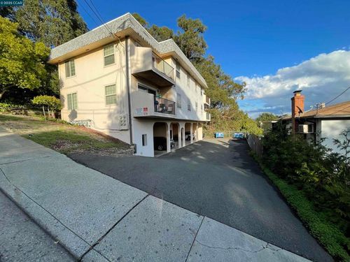 521 Laurel Ave, Pinole, CA, 94564-1951 | Card Image