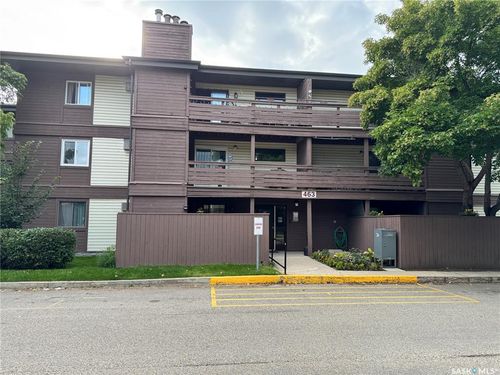 204-463 Pendygrasse Rd, Saskatoon, SK, S7M5H3 | Card Image
