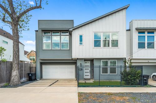 306 W Donovan St, Houston, TX, 77091-5702 | Card Image