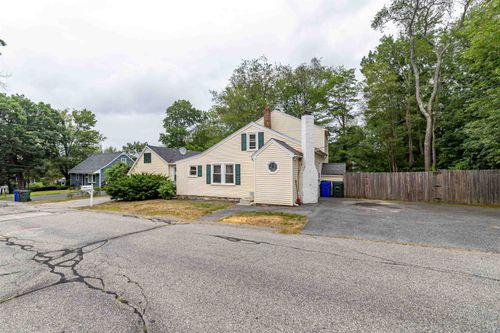 33 Orchard St, Manchester, NH, 03102-1144 | Card Image