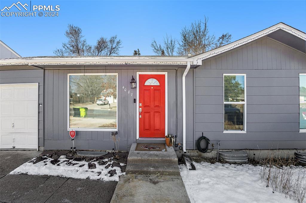 London Ln, Colorado Springs, CO 80916