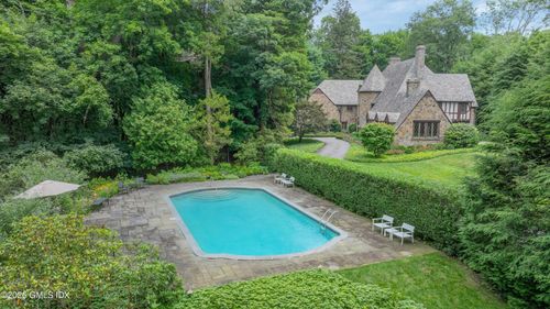 11 Alden Rd, Greenwich, CT, 06831-4420 | Card Image