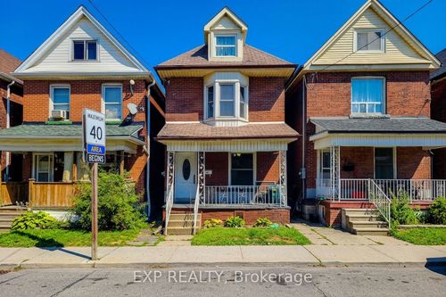 82 Gibson Ave, Hamilton, ON, L8L6J8 | Card Image