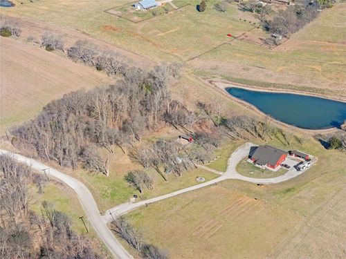 27900 E Dye Rd, Weston, MO, 64098-9050 | Card Image