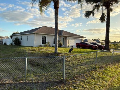 866 Chipley St E, Lehigh Acres, FL, 33974 | Card Image