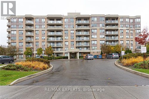 605-300 Ray Lawson Blvd, Brampton, ON, L6Y5H5 | Card Image