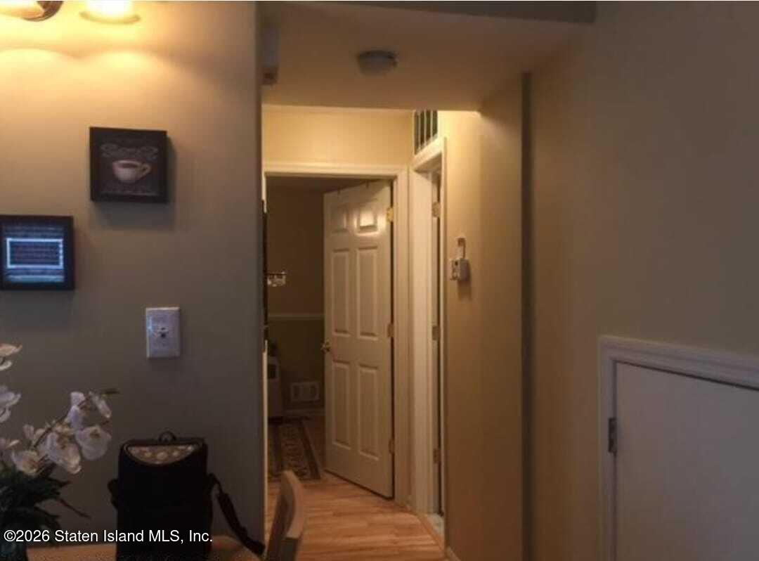 Residential Lease in Staten Island 5