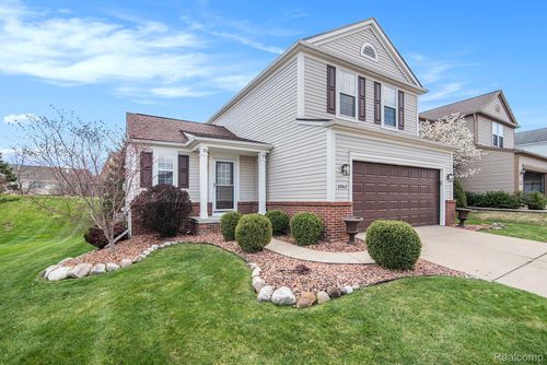 10063 Scenic Ridge Blvd, Holly, MI, 48442-9349 | Card Image