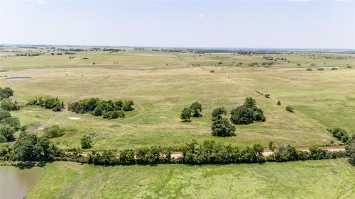 1282 County Road 329, Yoakum, TX, 77995-6470 | Card Image