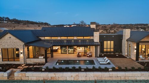 82 Presidio Ridge Dr, Fredericksburg, TX, 78624-3867 | Card Image