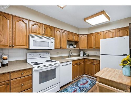 3b-635 S Alton Way, Denver, CO, 80247-1761 | Card Image