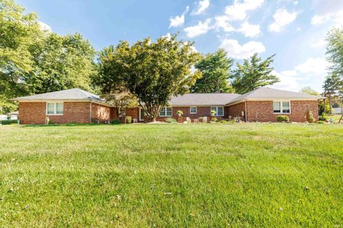 3165 E Hazelwood Dr, Vincennes, IN, 47591-6177 | Card Image