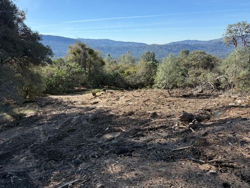 32 Suncrest Dr, Oakhurst, CA, 93644 | Card Image