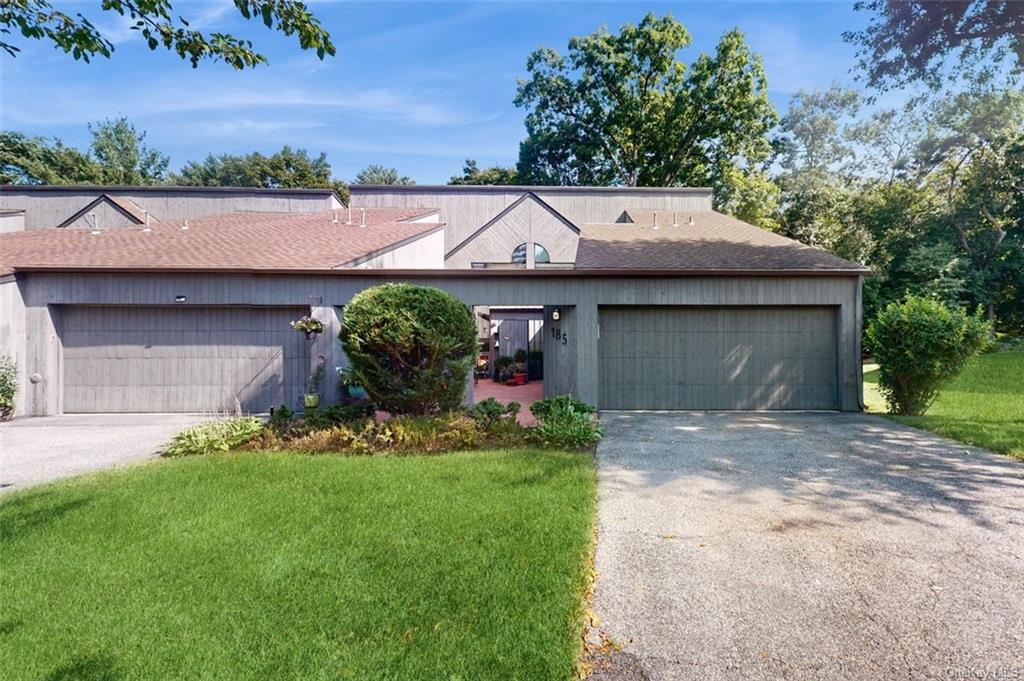 Stone Oaks Dr, Hartsdale, NY 10530