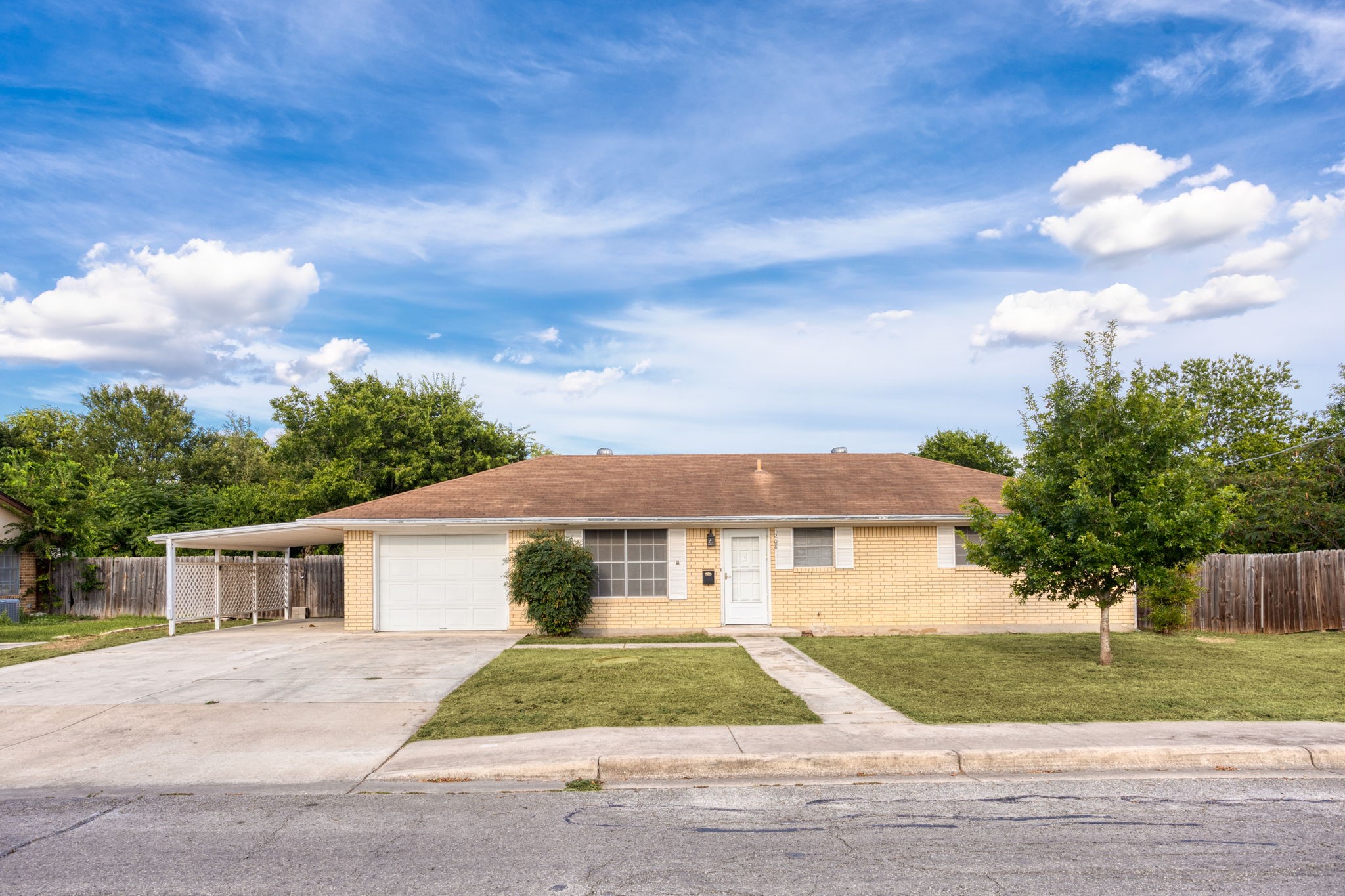Rio Grande St, Lockhart, TX 78644