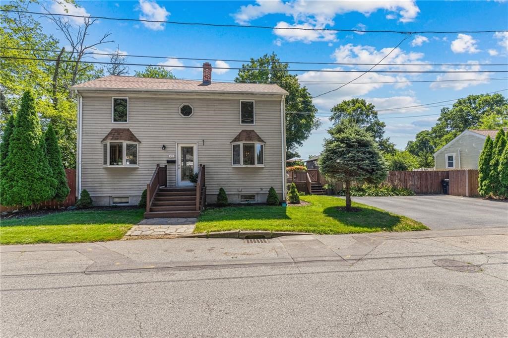 Beach Ave, Warwick, RI 02889