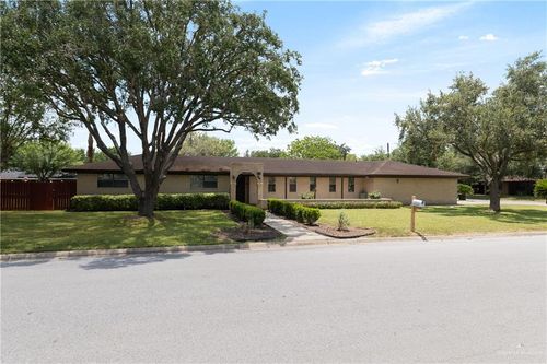 509 Lincoln Ln, La Feria, TX, 78559-4102 | Card Image