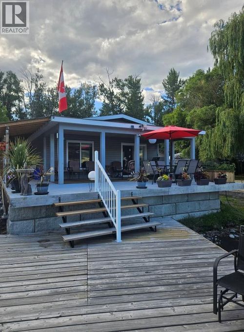 32 Victoria Rd, Vernon, BC, V1H2A9 | Card Image