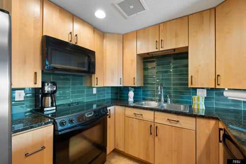 105-312 S 16th St, Omaha, NE, 68102-2229 | Card Image
